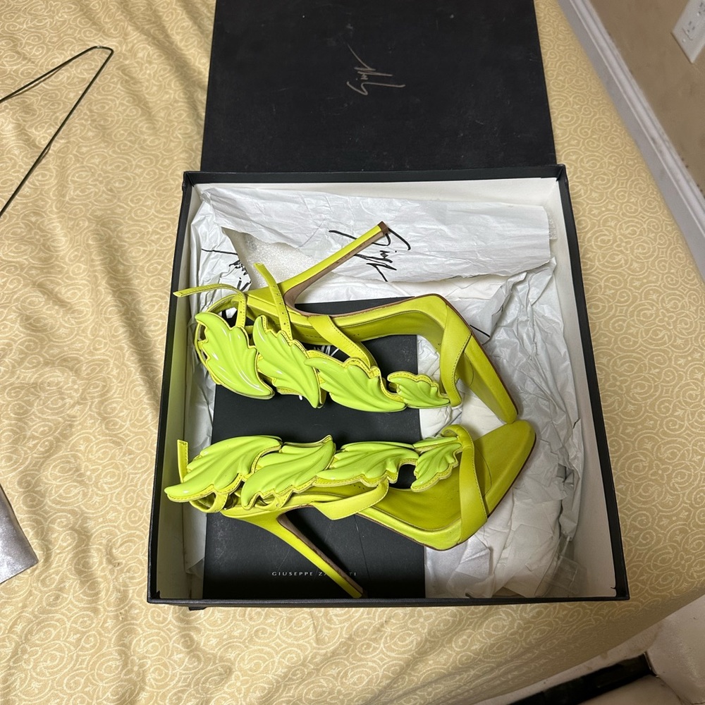 Giuseppe neon green heels size 7 only worn once.